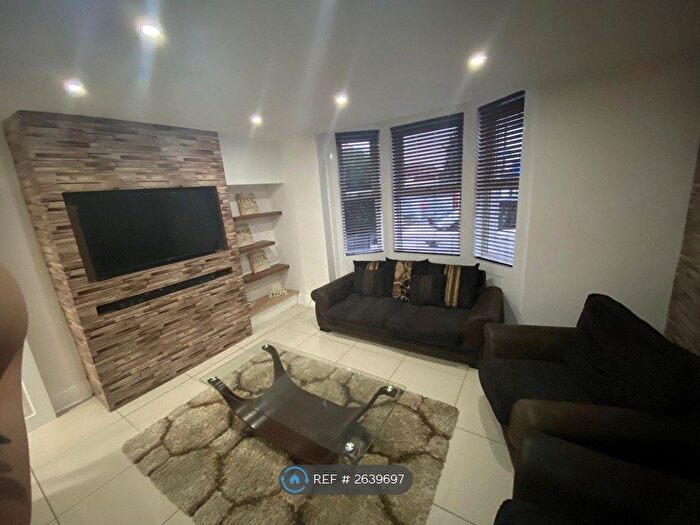 2 Bedroom Flat To Rent In Upper Abbey Road, Belvedere, DA17