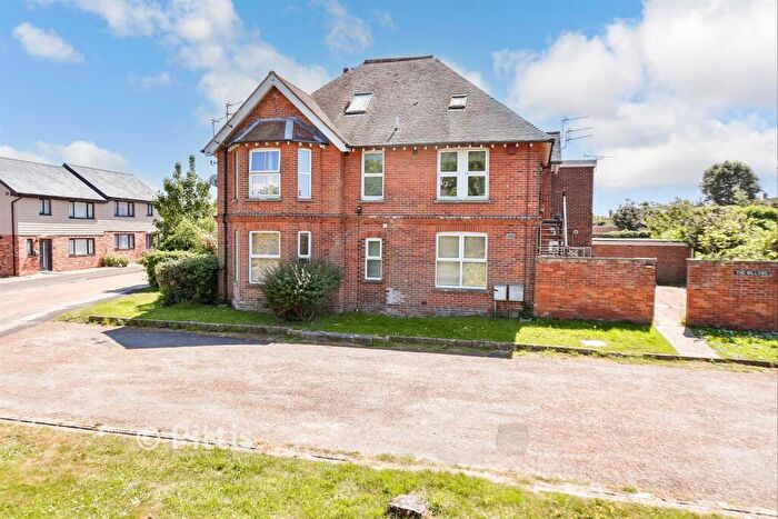 2 Bedroom Flat For Sale In Lane End Road, Bembridge, Isle Of Wight, PO35