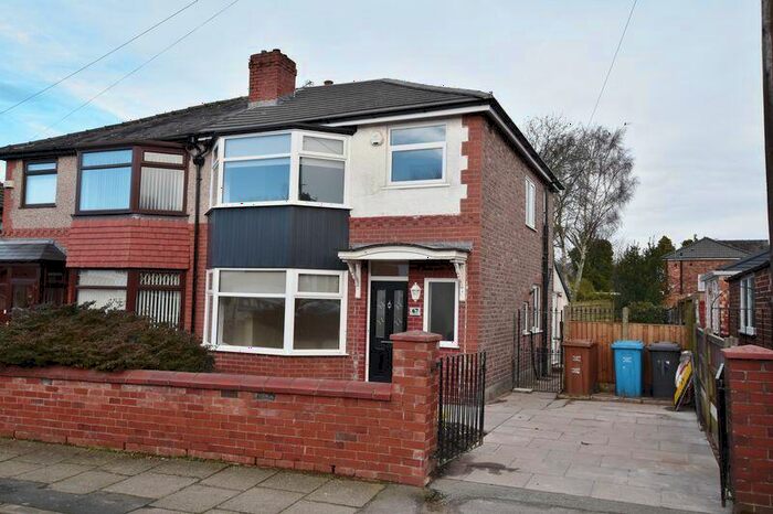 3 Bedroom Semi-Detached House To Rent In Kingsway, Swinton, M27