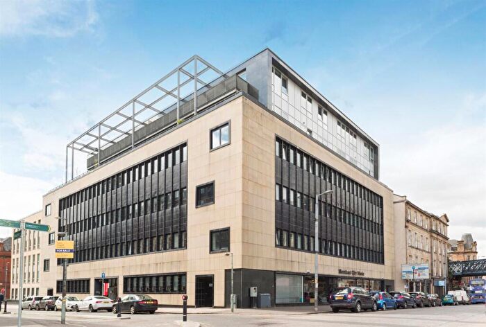 2 Bedroom Flat To Rent In James Morrison Street, G1