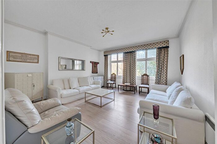 4 Bedroom Flat For Sale In Blomfield Court, Maida Vale, London, W9