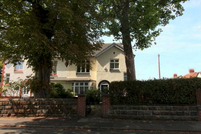 4 Bedroom Semi-Detached House To Rent In Greenhill Road, Allerton, L18