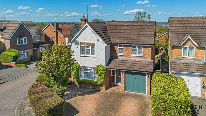 4 Bedroom Detached House For Sale In Ribston Close, Shenley, Radlett, WD7