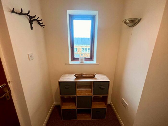 1 Bedroom Flat To Rent In Regent Road, Ilkley, West Yorkshire, LS29