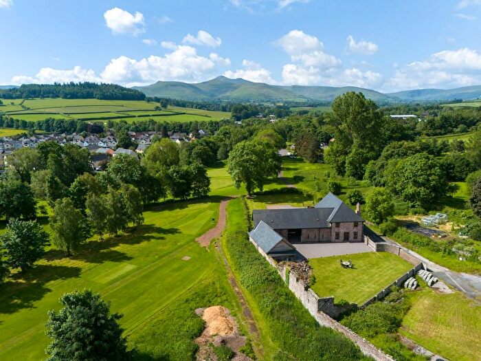 4 Bedroom Detached House For Sale In Brecon, LD3