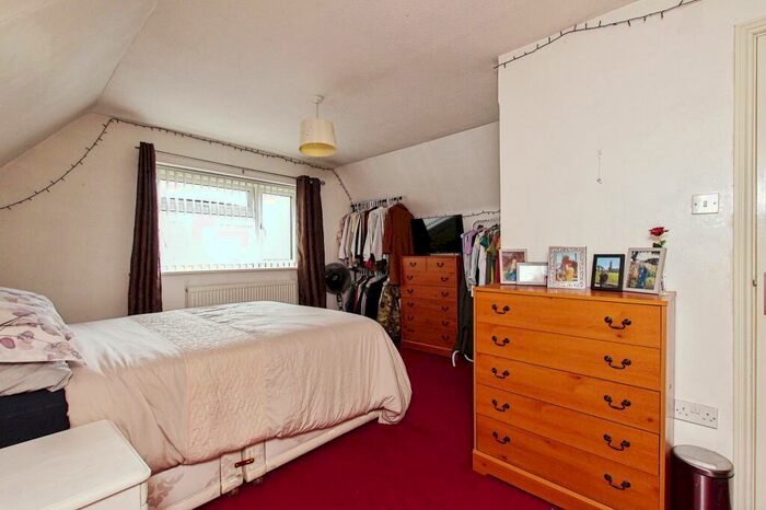 2 Bedroom Bungalow For Sale In Tithe Avenue, Beck Row, Bury St. Edmunds, IP28