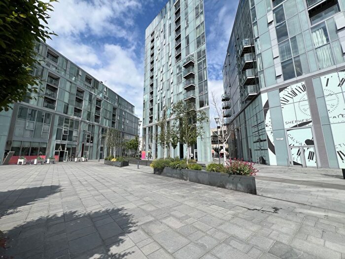 3 Bedroom Flat To Rent In Cavatina Point, Laban Walk, Greenwich, SE8