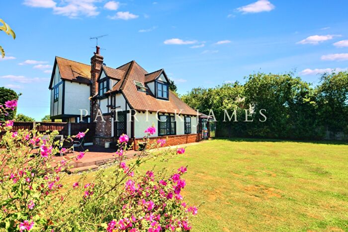 4 Bedroom Detached House For Sale In Latchingdon, Essex, CM3