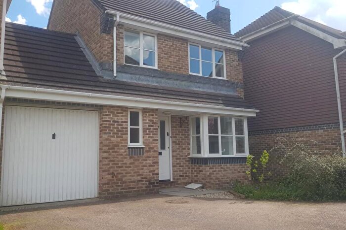 3 Bedroom Detached House For Sale In Coulstock Road, Burgess Hill, RH15