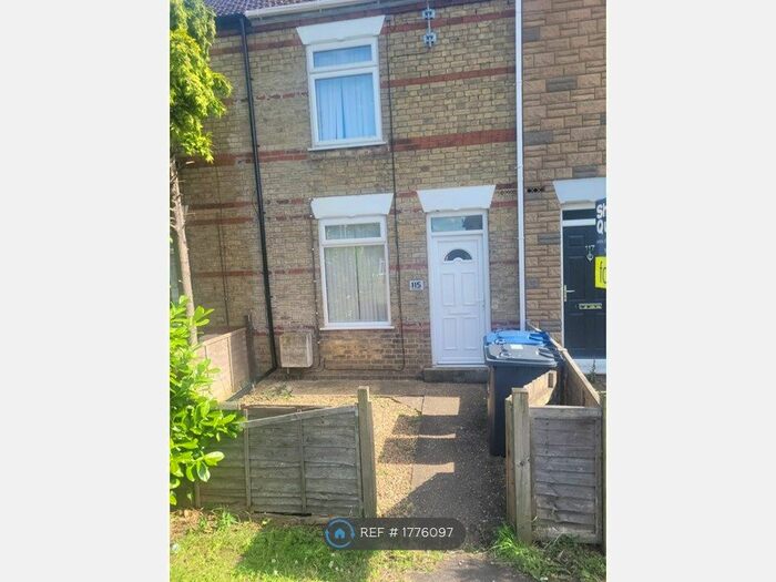 2 Bedroom Terraced House To Rent In Broadway, Yaxley, Peterborough, PE7