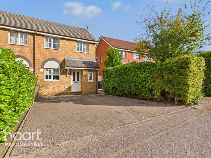 3 Bedroom Semi Detached House For Sale In Easby Grove, Milton Keynes, MK10