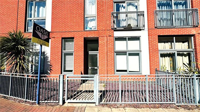 2 Bedroom Apartment For Sale In Guildford Street, Chertsey, Surrey, KT16