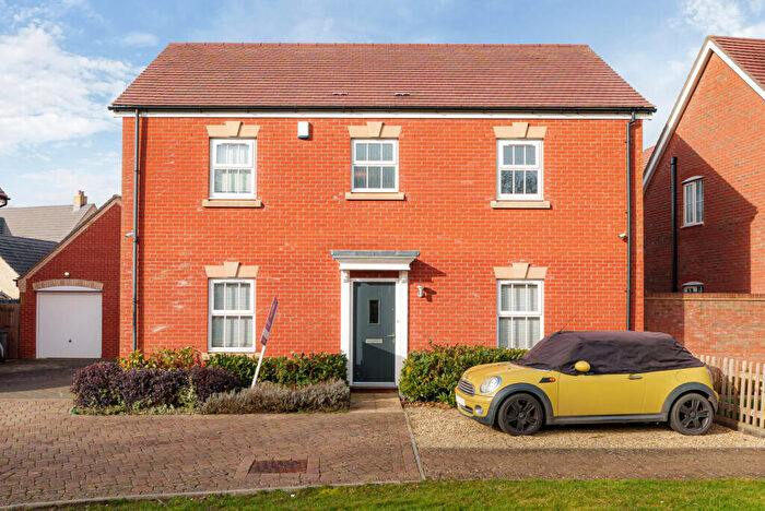 4 Bedroom Detached House For Sale In Badgers Drive, Wantage, Oxfordshire, OX12