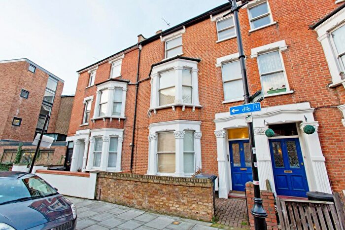 2 Bedroom Maisonette To Rent In Fieldway Crescent, London, N5