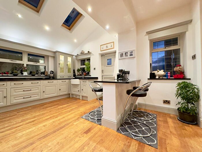 4 Bedroom Semi-Detached House For Sale In Old School Lane, Darwen, BB3