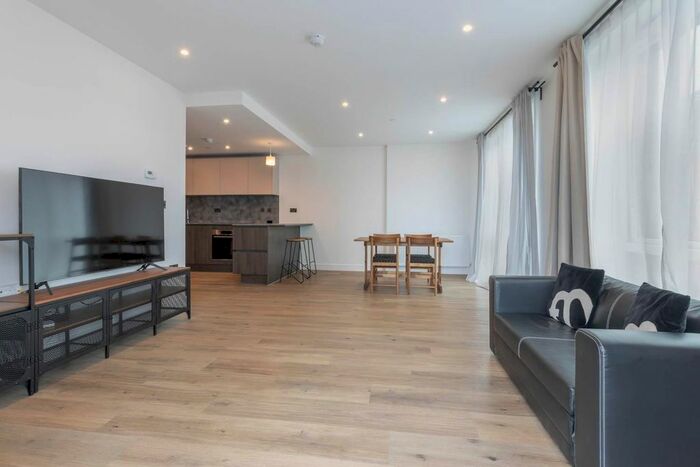 2 Bedroom Flat To Rent In The Regent, Shadwell Street, B4