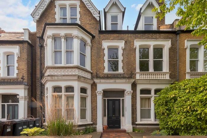 1 Bedroom Flat To Rent In Walpole Gardens, London, W4