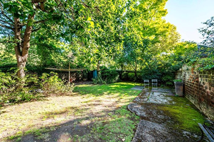 1 Bedroom Flat To Rent In Kidbrooke Park Road, Blackheath, London, SE3