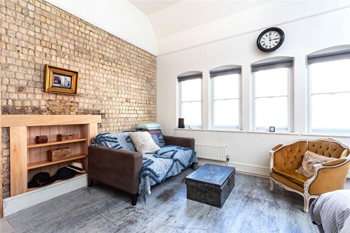Studio For Sale In Commercial Street, London, E1
