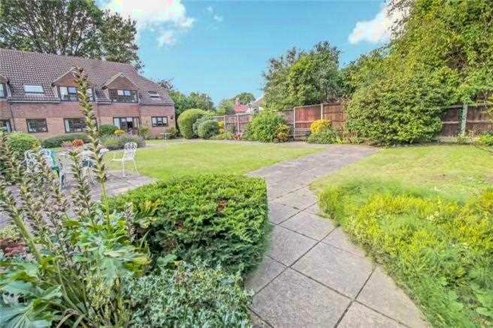 1 Bedroom Retirement Property To Rent In Brickstock Furze, Shenfield, CM15