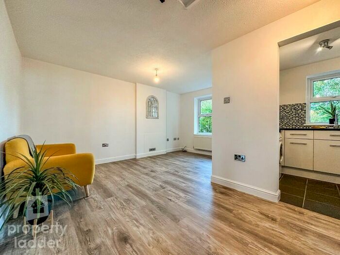1 Bedroom End Of Terrace House For Sale In Arthurton Road, Spixworth, Norfolk, NR10