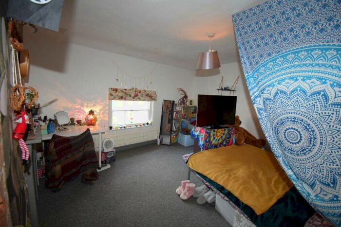 2 Bedroom Property To Rent In Friar Gate, DE1