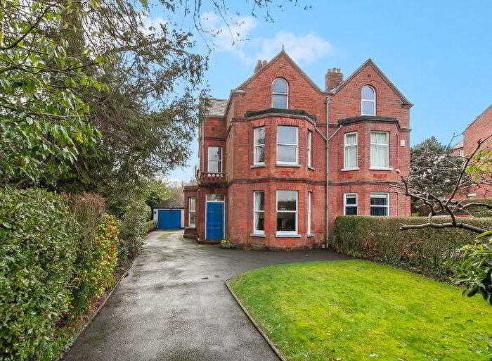 5 Bedroom Semi-Detached House For Sale In Kensington Road, Belfast, BT5