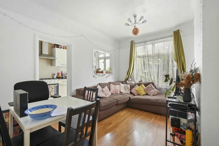 4 Bedroom Terraced House To Rent In Ashvale Road, London, SW17