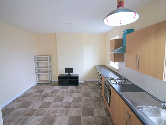 2 Bedroom Flat To Rent In Pembroke Road, Ilford, IG3