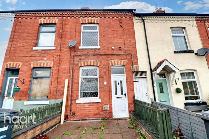 2 Bedroom Terraced House For Sale In Holywell Road, Leicester, LE2