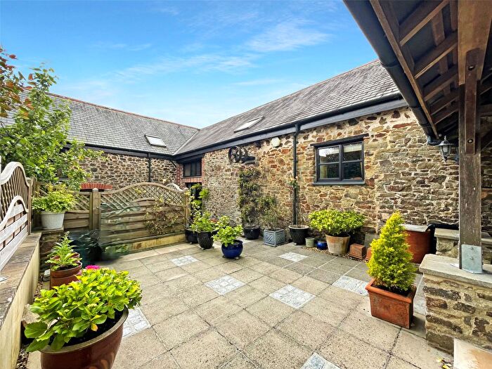 3 Bedroom Property For Sale In Torrington Road, Winkleigh, Devon, EX19