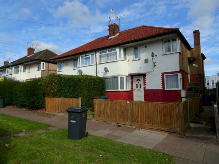 2 Bedroom Apartment To Rent In Shaftesbury Avenue, Harrow, Middlesex, HA2