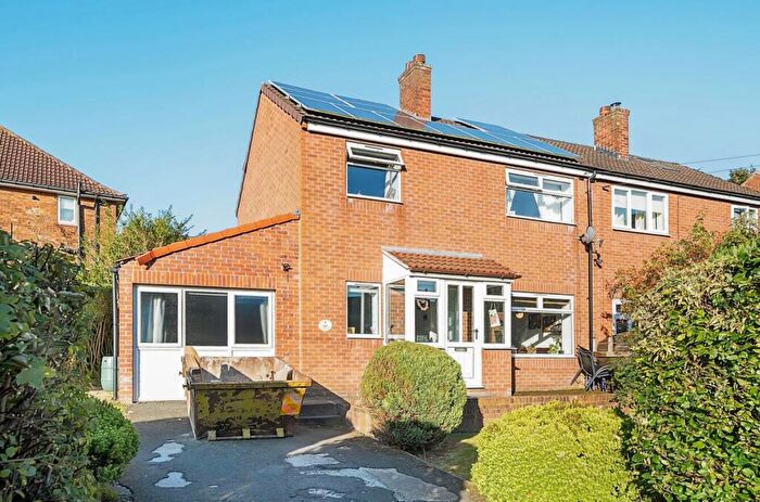 3 Bedroom Semi-Detached House For Sale In Bedford Grove, Cookridge, LS16