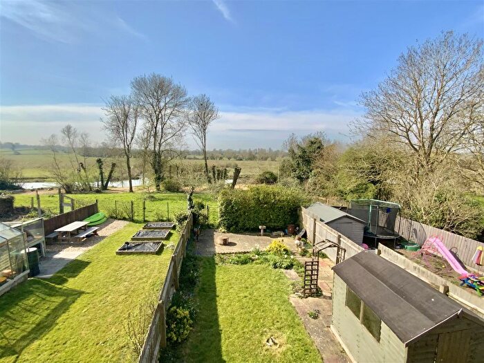 3 Bedroom Semi-Detached House For Sale In Ousebank Way, Stony Stratford, Milton Keynes, MK11