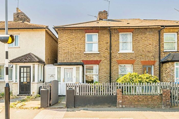2 Bedroom Terraced House For Sale In Cambridge Road, Kingston Upon Thames, KT1