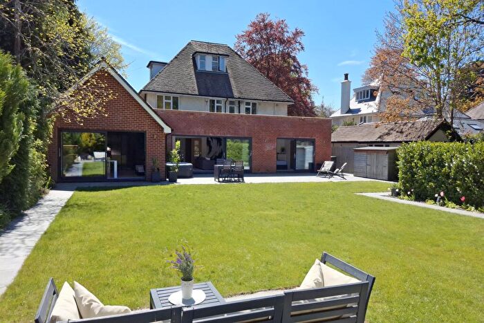 3 Bedroom Flat For Sale In Bournemouth, BH3