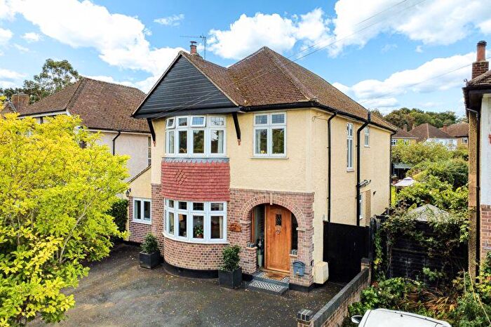 5 Bedroom Detached House For Sale In Hare Hill, Row Town, KT15