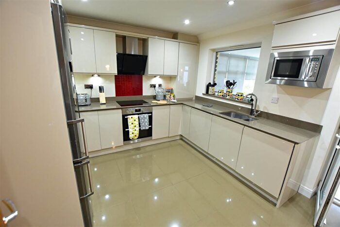 4 Bedroom Detached House For Sale In Aspen Fold, Oswaldtwistle, BB5