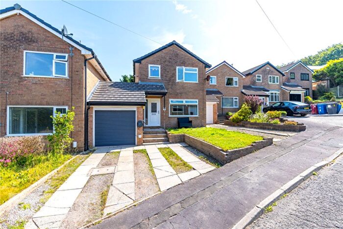 3 Bedroom Link Detached House For Sale In Teal Close, Blackburn, Lancashire, BB1