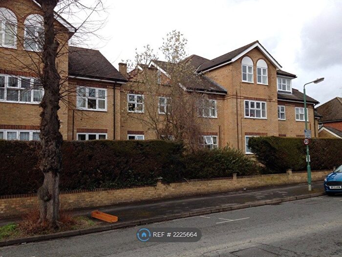 1 Bedroom Flat To Rent In Melford Court, Sutton, SM2