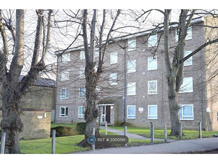 2 Bedroom Flat To Rent In Gloucester Lodge, Croydon, CR0