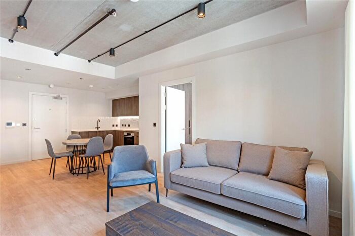 2 Bedroom Apartment To Rent In Setl Apartment, Ludgate Hill, Birmingham, West Midlands, B3
