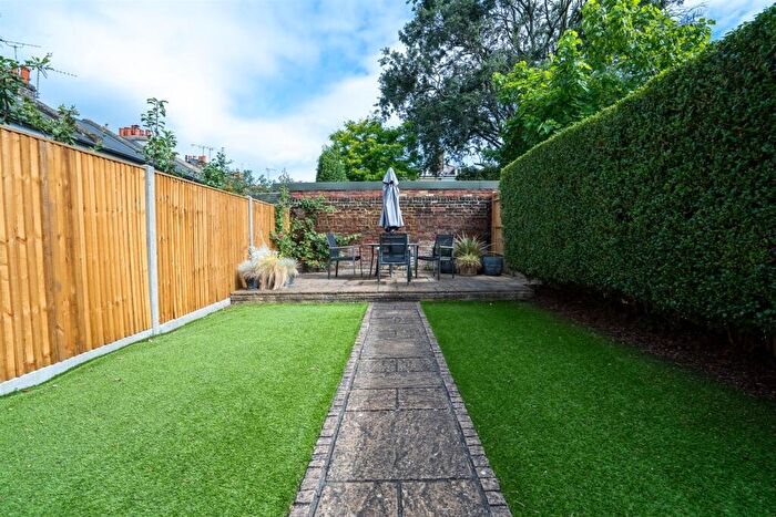 3 Bedroom Terraced House For Sale In Cleaveland Road, Surbiton, KT6
