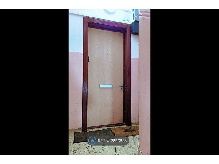 Studio To Rent In New St, Paisley, PA1