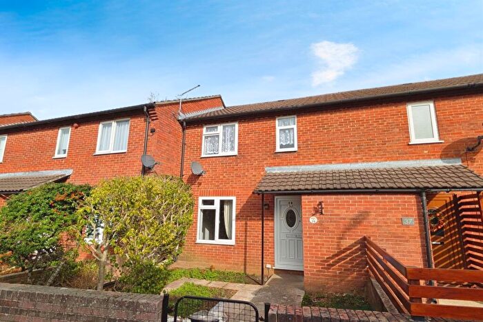 3 Bedroom House To Rent In Randolph Street, SO15