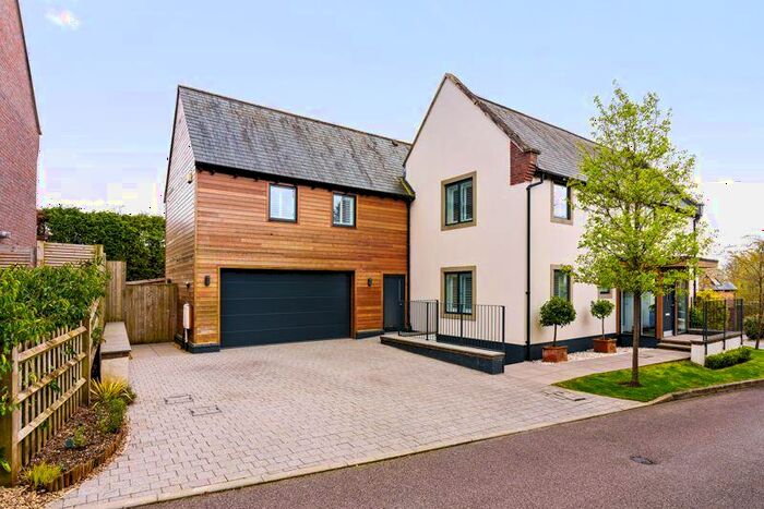 5 Bedroom Detached House For Sale In Bevan Bank, Cuckfield, RH17