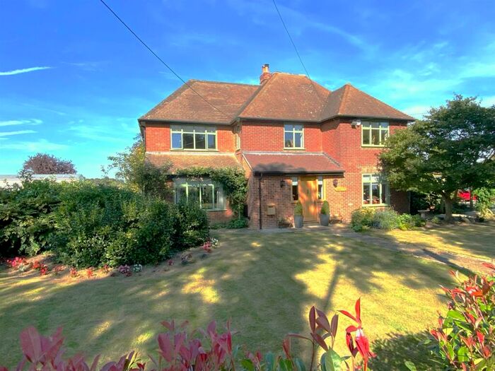 5 Bedroom Detached House For Sale In Bexon Lane, Bredgar, Sittingbourne, ME9