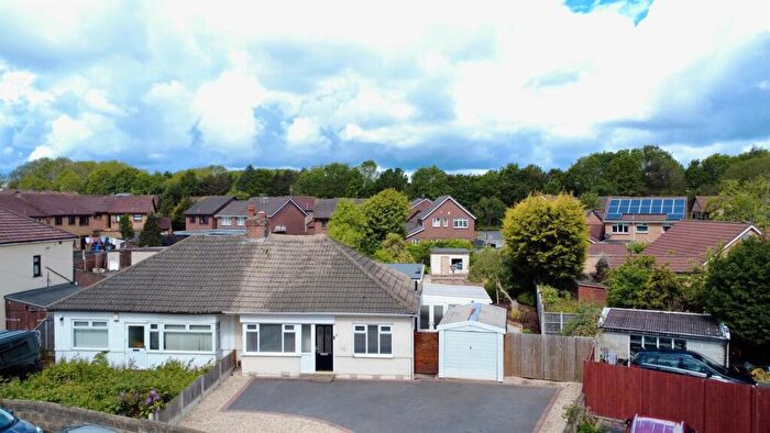 3 Bedroom Semi-Detached Bungalow For Sale In Nevinson Avenue, Sunnyhill, Derby, DE23