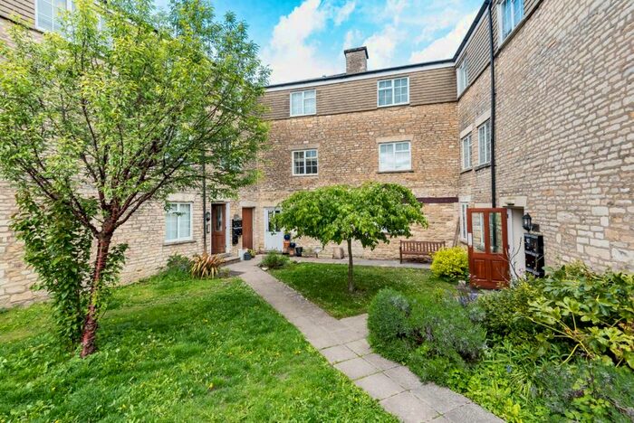 1 Bedroom Apartment To Rent In Cirencester, Gloucestershire, GL7