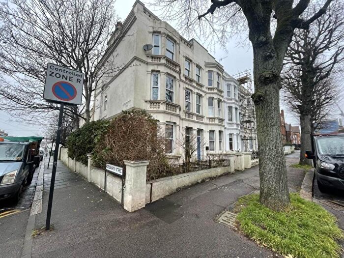 2 Bedroom Flat To Rent In Sackville Road, Hove, East Sussex, BN3